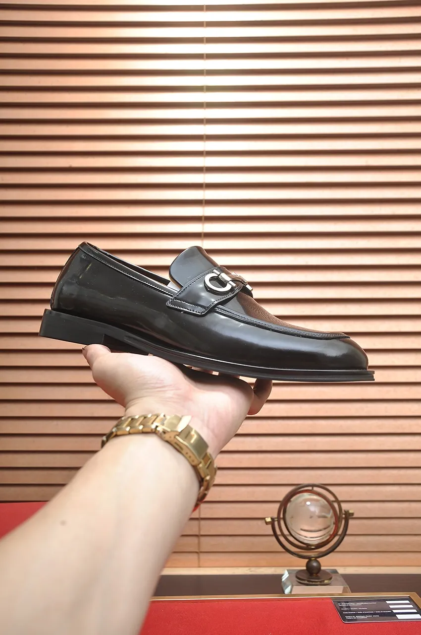 Men's shoes 💰620💶 [Ferragamo/Ferragamo] The latest model in the counter. Original imported open-sided high-quality cowhide hand-woven + imported 🐂 cowhide + original luxury metal buckle + original combination outsole. Comparative and stress-free 38--45 (45 custom-made)